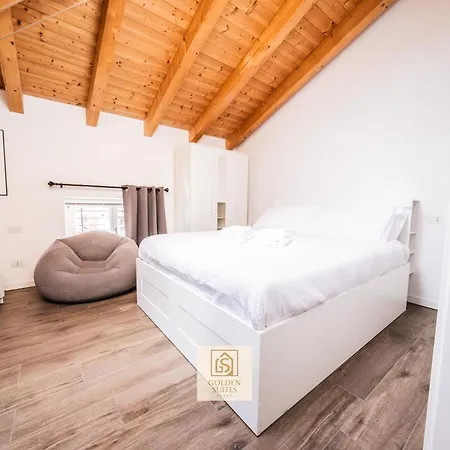 Goldensuitesitaly I Duomo 1 Appartamento *
