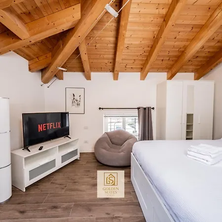 Goldensuitesitaly I Duomo 1 * Trento