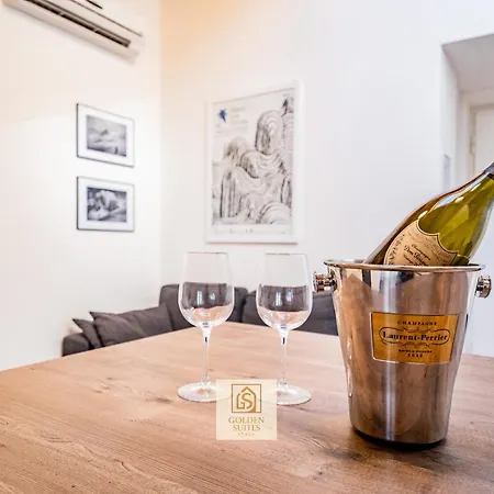 Goldensuitesitaly I Duomo 1