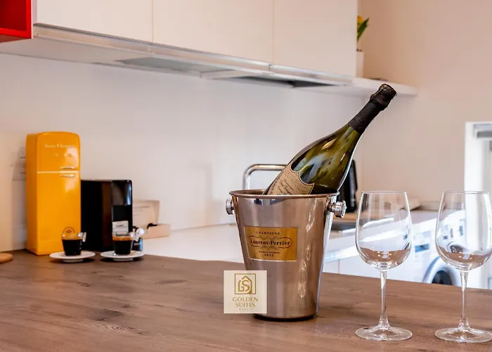 Goldensuitesitaly I Duomo 2 דירה טרנטו