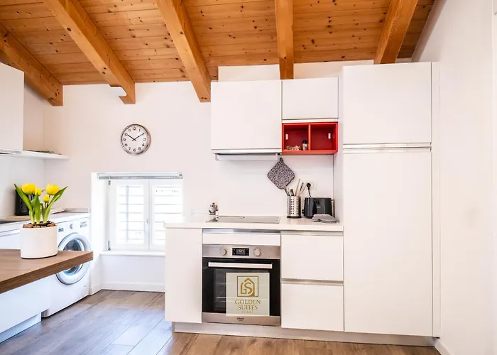 Goldensuitesitaly I Duomo 2 טרנטו