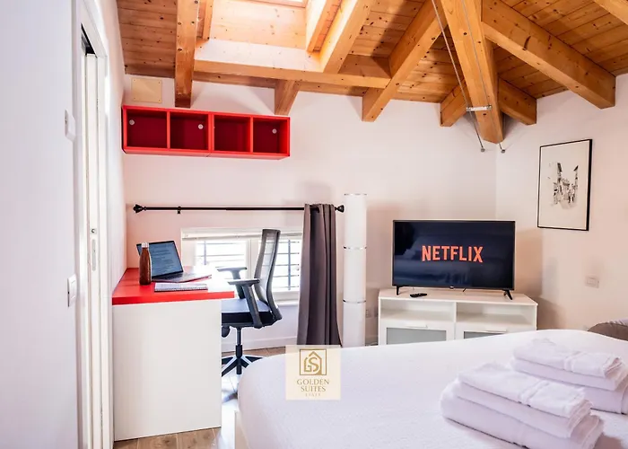 דירה Goldensuitesitaly I Duomo 2 *