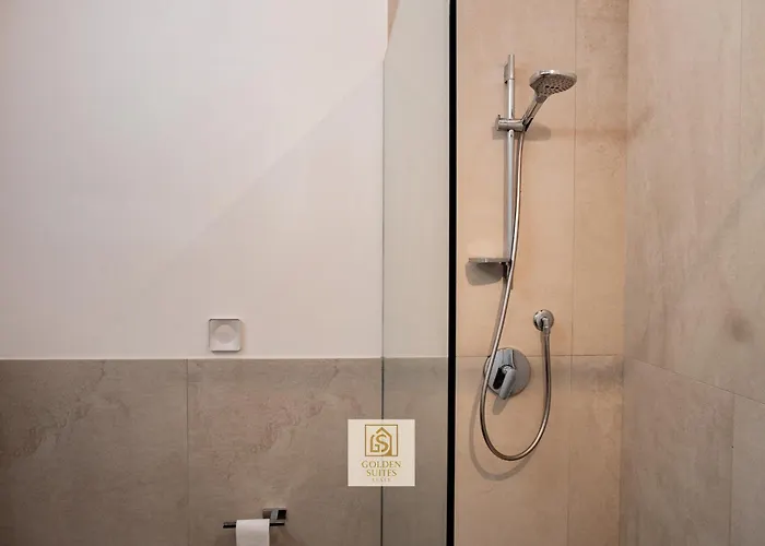 Goldensuitesitaly I Duomo 2 דירה