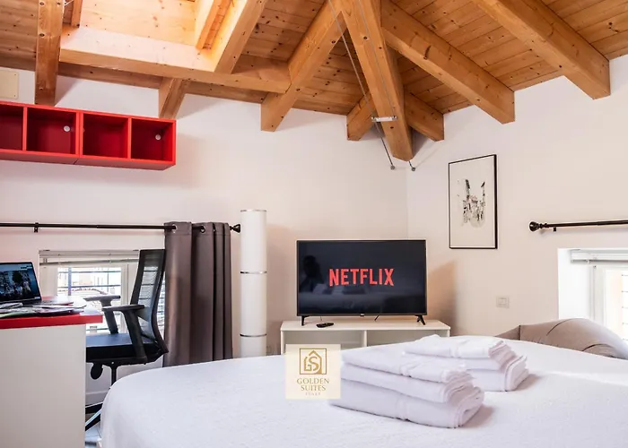 Goldensuitesitaly I Duomo 2 דירה *