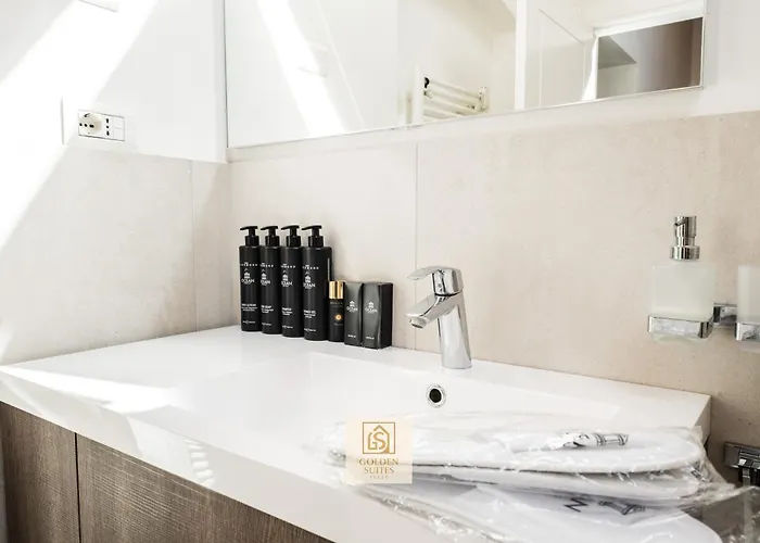 Goldensuitesitaly I Duomo 2 דירה טרנטו