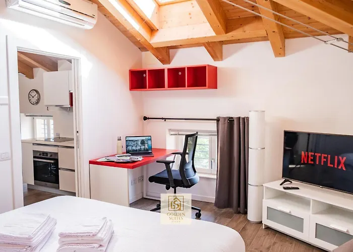 דירה Goldensuitesitaly I Duomo 2 *