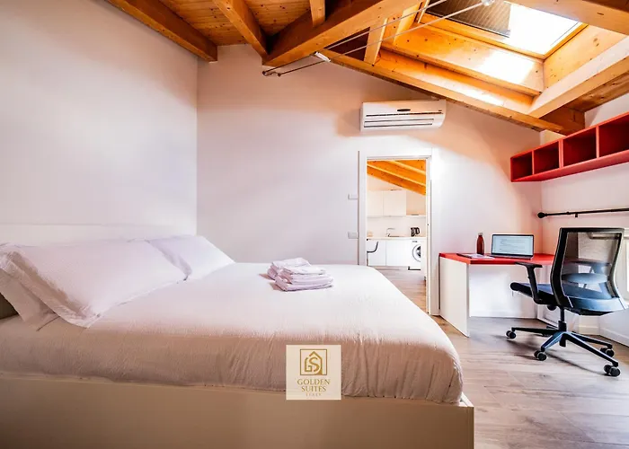 דירה Goldensuitesitaly I Duomo 2 טרנטו