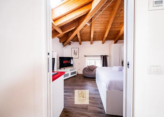 Goldensuitesitaly I Duomo 2