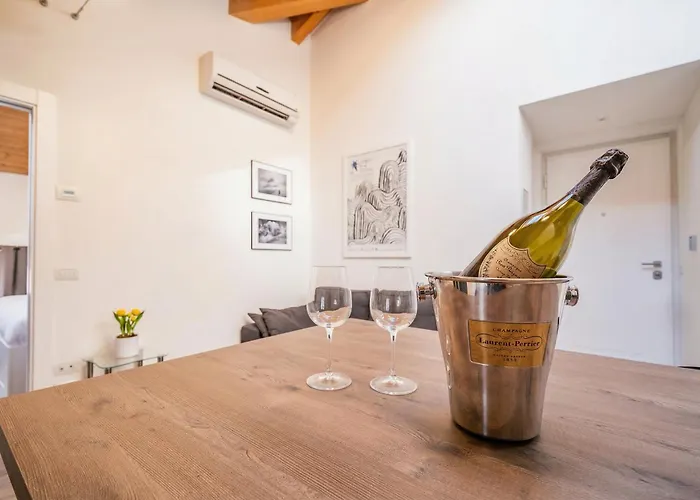 Goldensuitesitaly I Duomo 2 Apartman Trento