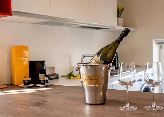 Goldensuitesitaly I Duomo 2 Trento